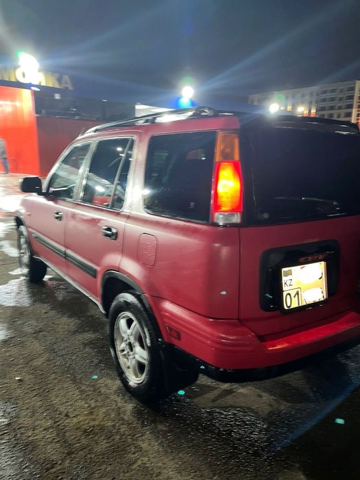 Машина Honda CRV