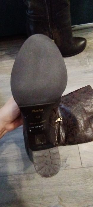 Ботуши на висок ток