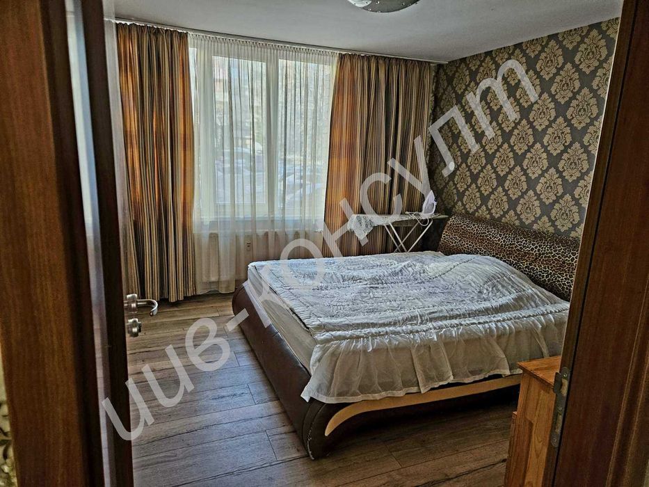 Продава се Тристаен апартамент в Велико Търново, Колю Фичето - 80 кв.м за 1500 €/кв.м - Снимка #2