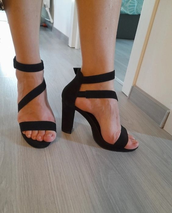 Sandale toc gros nr 39