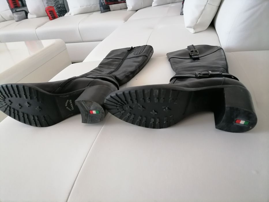 Vând cizme de piele produs import Italia, produs premium, ca și noi.