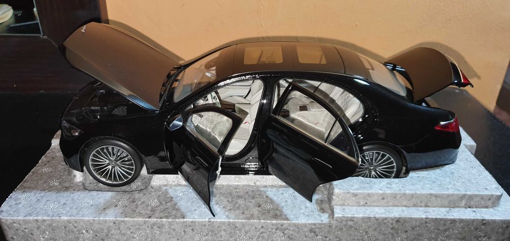 Machete 1:18 Mercedes-Benz [Norev / Paragon / NZG] (550 RON bucata)