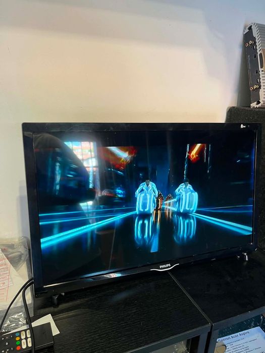 24” LED TV Philips