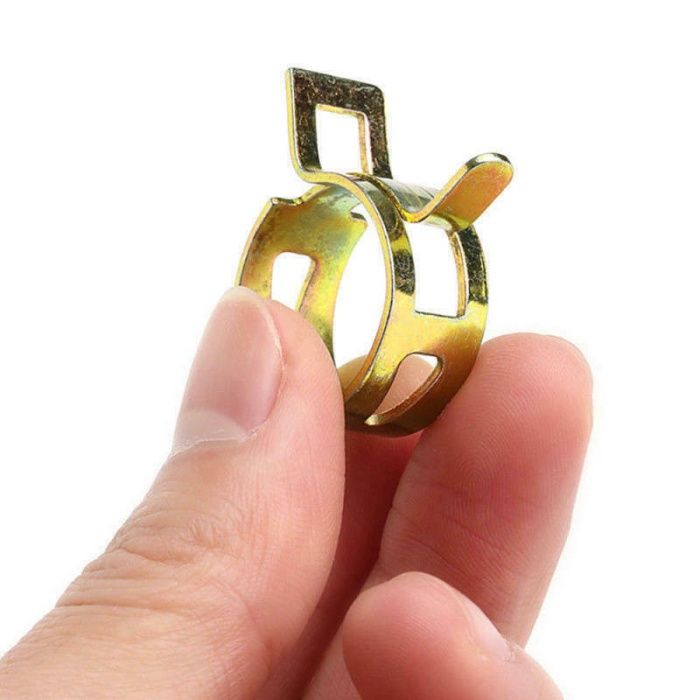 10 броя пружинна скоба . скоби за водни съединения 15 mm