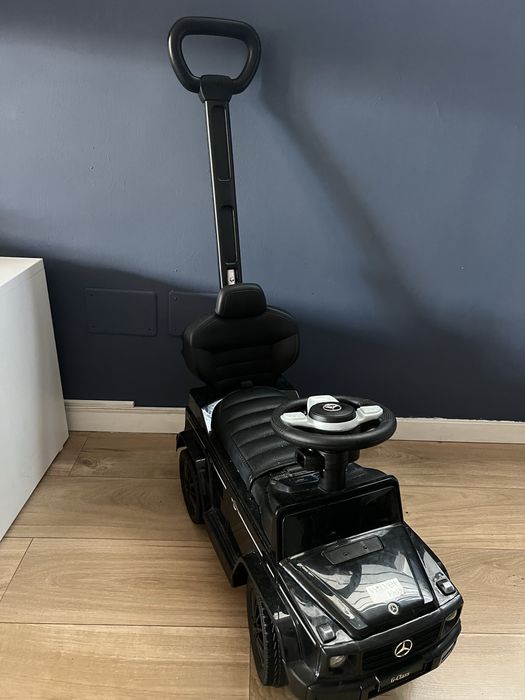 Masinuta copii cu spatiu pentru hucarii