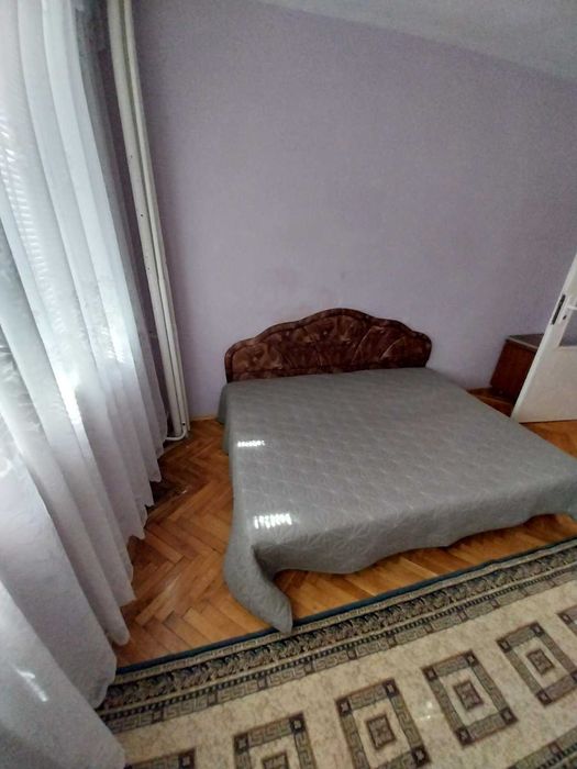 Дава се под наем Двустаен апартамент в Шумен, Тракия - 78 кв.м за 239.7 € - Снимка #2