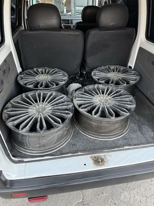 R17 vossen deska teshigi 4/100. 4/114