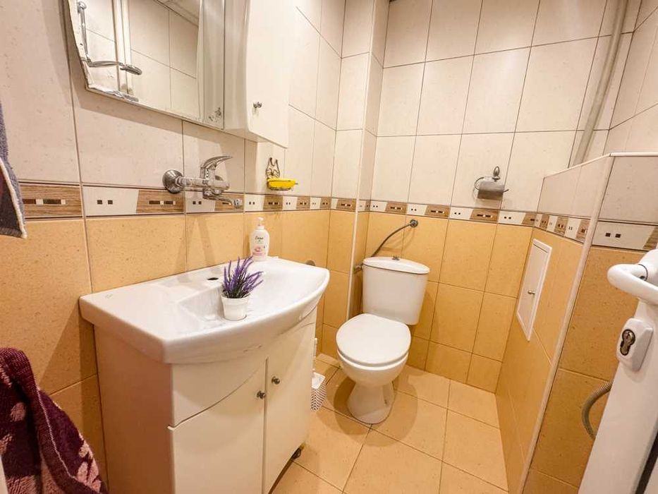 Дава се под наем Двустаен апартамент в Русе, Възраждане - 60 кв.м за 96900 € - Снимка #7