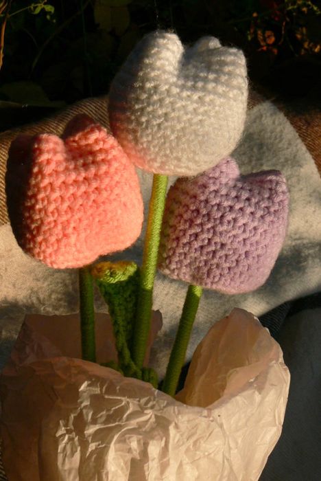 Тюльпаны вязаные