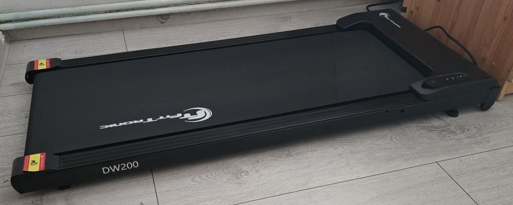 Walking pad /  Bandă de alergat