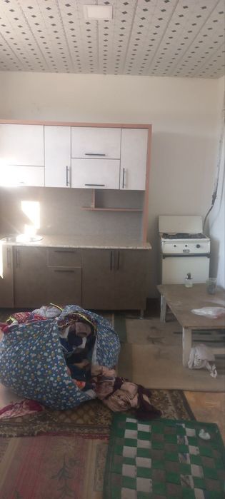 Уй сотилади Конимехда