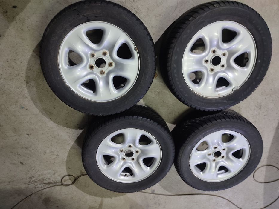 Продам резину 225/55/16