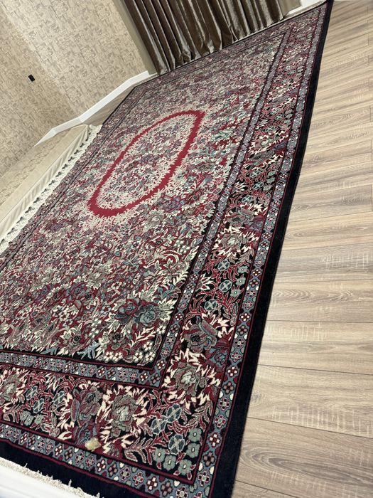 Продаётся ковёр турецсккий