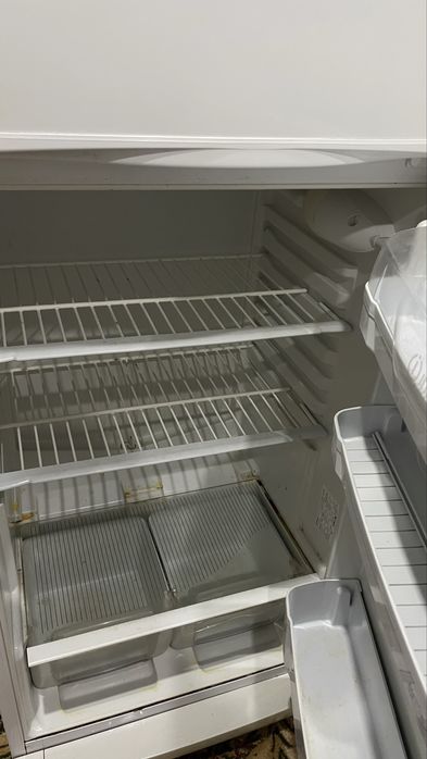 Холодильник INDESIT