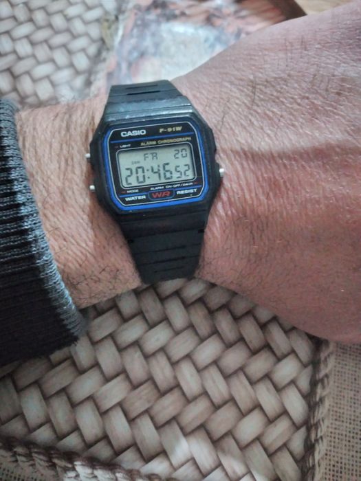 Casio F-91W watch