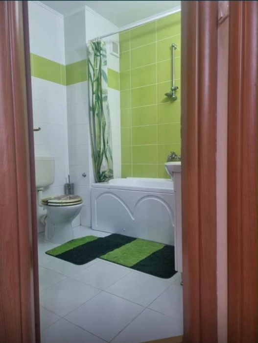 De inchiriat apartament 3 camere/Prima Nufarul+ loc de parcare