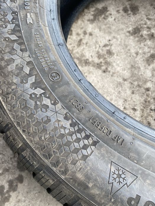 215/65/17 Continetal 2 бр