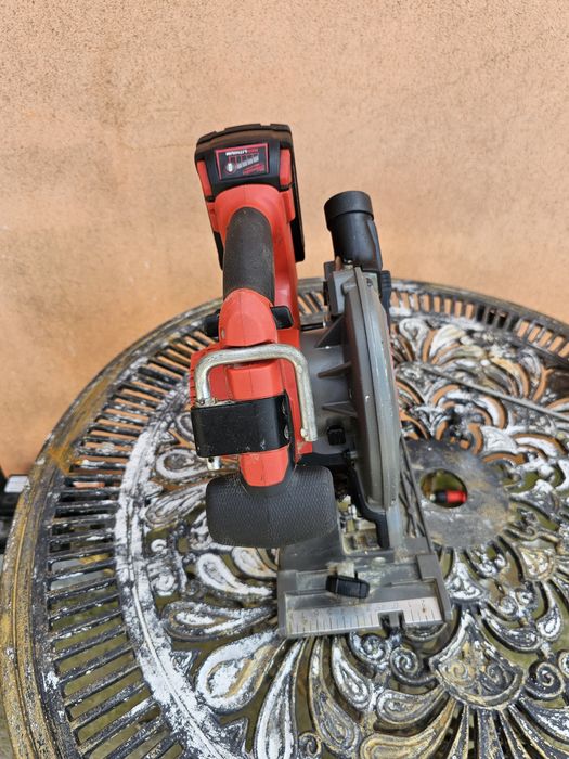 Circular milwaukee m18CCS55