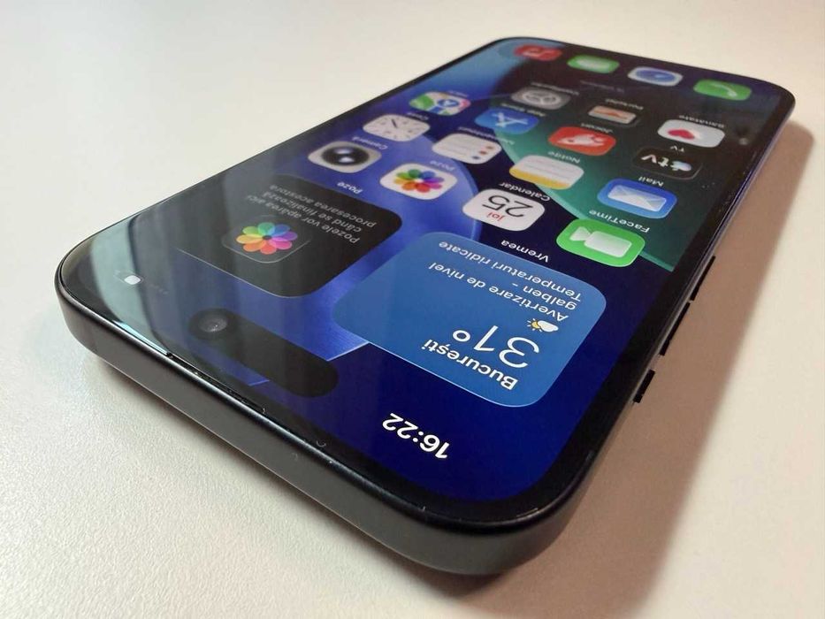  Apple / iPhone 15 128 Gb / Black