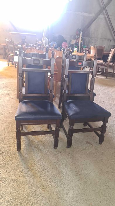 масивни  столове с велурена дамаска внос от Европа