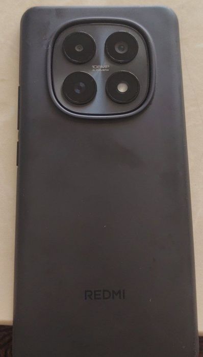 Redmi Note 15 sotiladi 1 oy tutilgan hammasi joyda karobkasi bn