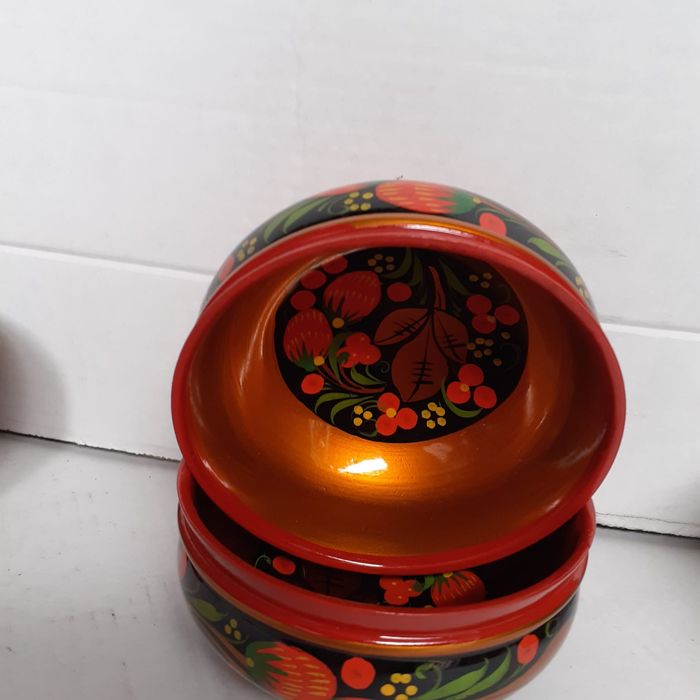 Продам деревянные чашки хохломской роспись