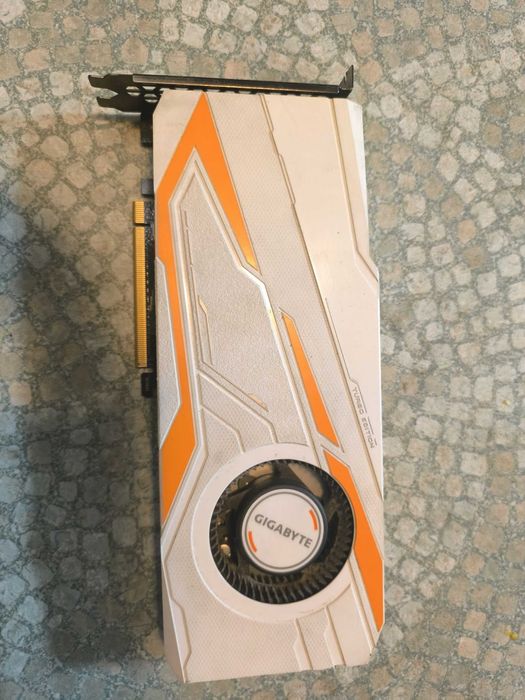 Игровая видеокарта Gigabyte GTX 1080 Ti 11GB
