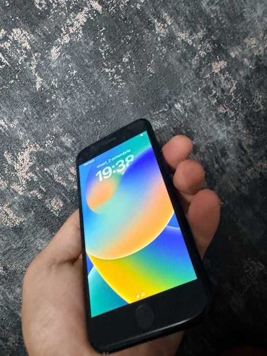 Iphone SE (2020) , 97% viata baterie!