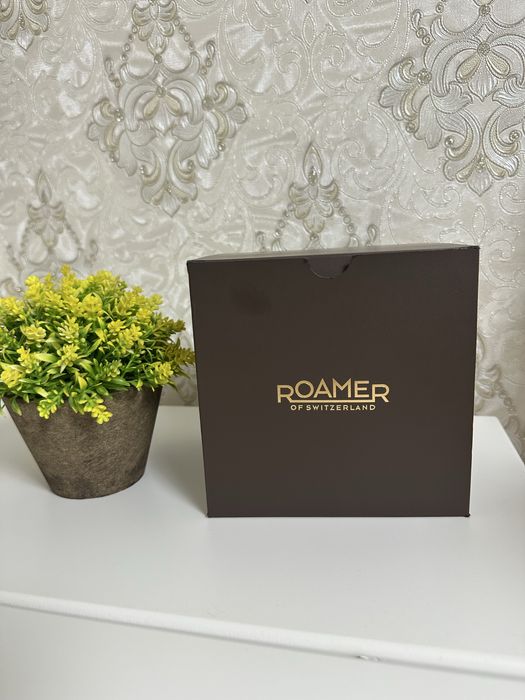 Часы швейцарского бренда ROAMER