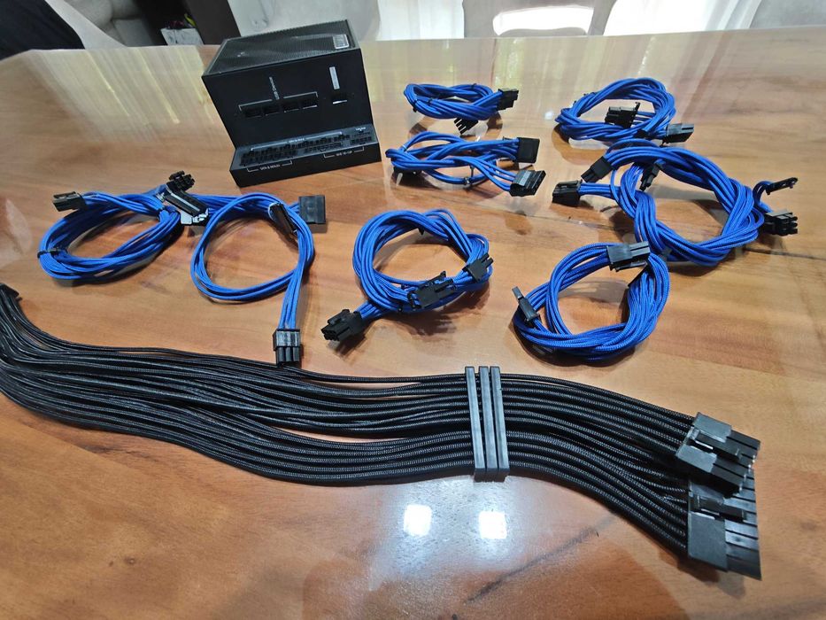 Захранване Lian Li EDGE1300 Modular Power Supply – 1300W Platinum
