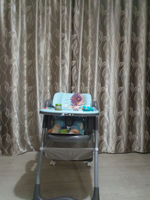 Продам стульчик для кормления ребенка