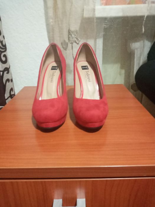 Одежда и обувь бу