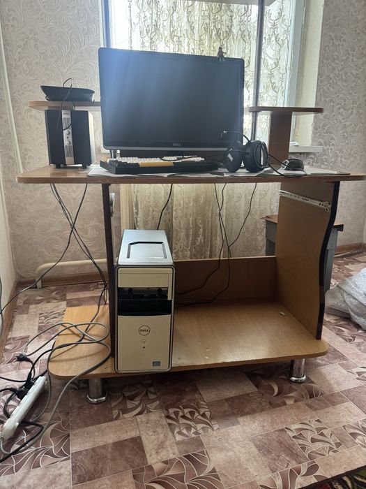 Компьютерный стол сатамыз