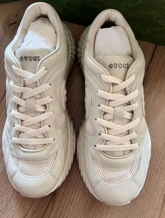 Маратонки Gucci бежови