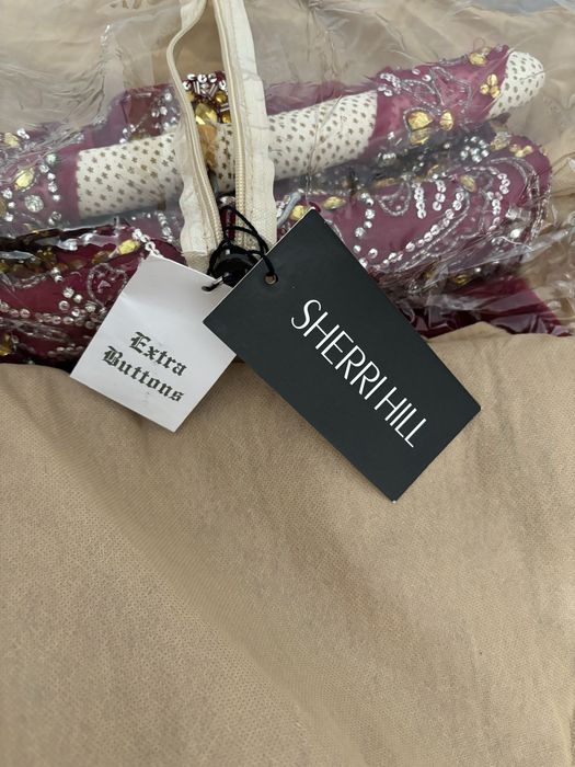 Красивое вечернее платье