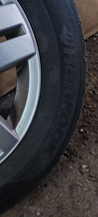 Продавам 4бр. Летни гуми 15"