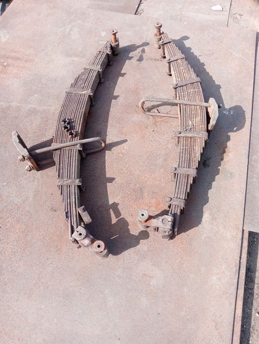 Ступицы, диски , рессоры ПТС -4