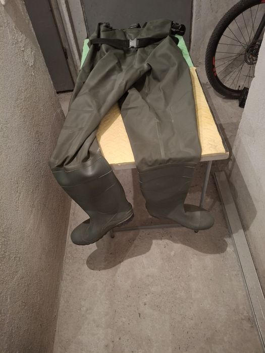 Риболовен гащеризон