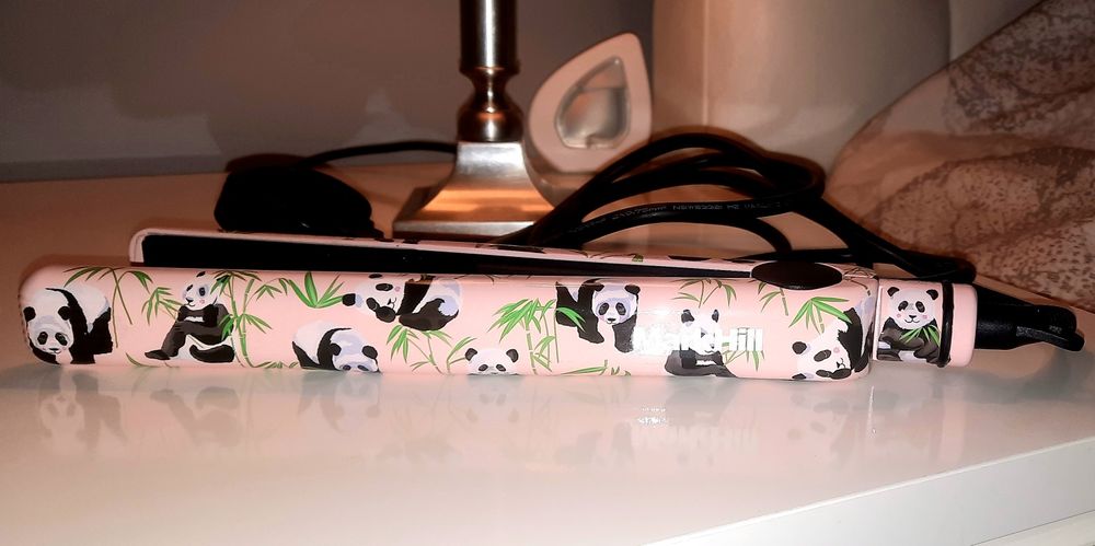 Фирменный утюжок для волос Mark Hill