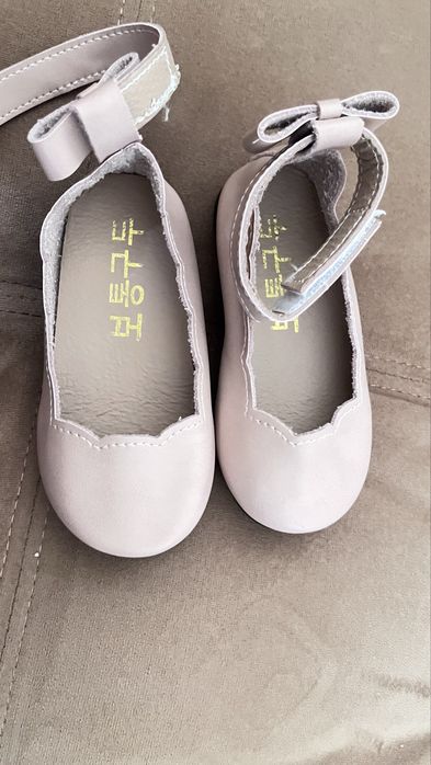 Туфли для девочки новые. Размер 22