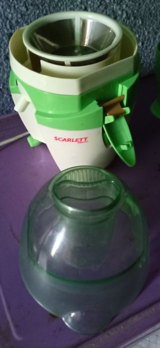 Продам срочно соковыжималку