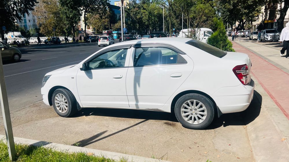 Шеролет кобальт 2019