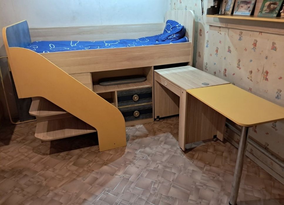 Продам кровать детскую
