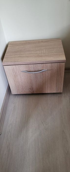 Ново нощно шкафче