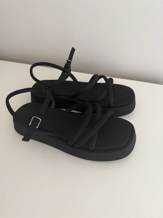 Сандали MOHITO 40 размер