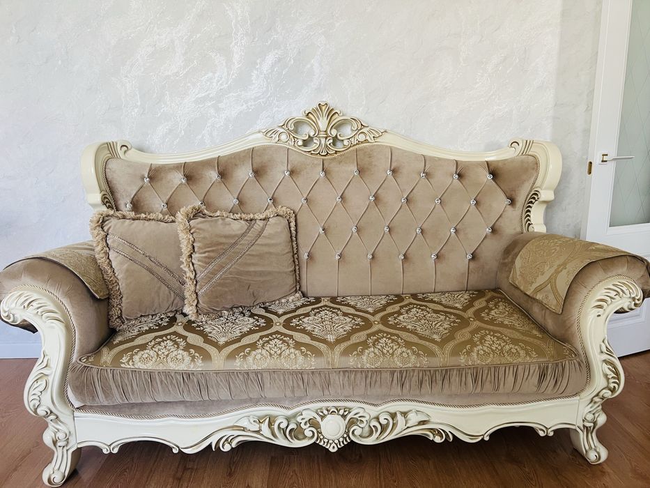 Продам диван 3+1+1