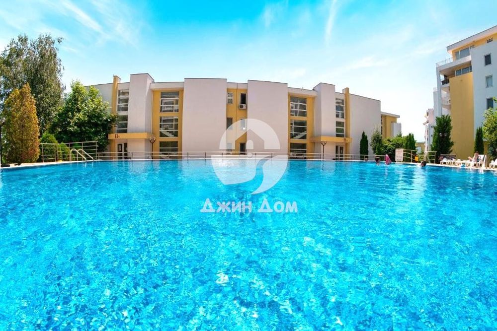 Продава се Тристаен апартамент в Свети Влас - 72 кв.м за 1181 €/кв.м - Снимка #10