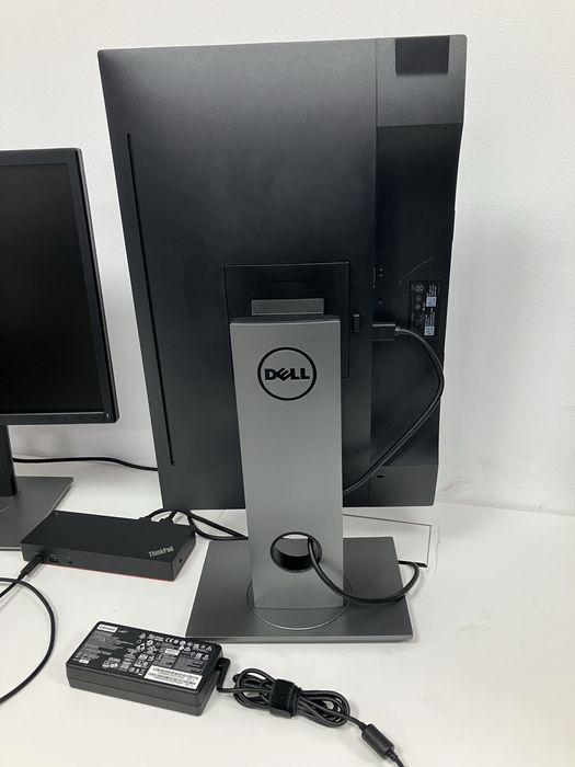 Продавам 2 броя монитори Dell P2217 – перфектно състояние