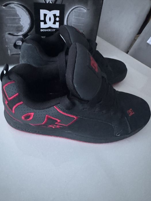 Мъжки маратонки оригинални DC номер 45.