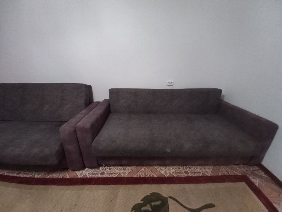 Продается диван в хорошем состоянии